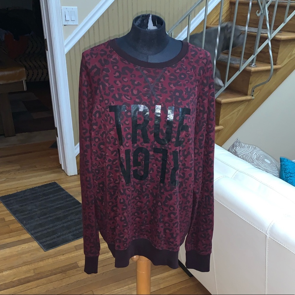 TRUE RELIGION Cheetah Print Pullover